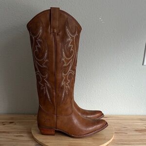 Frye and Co. Womens Irlene Stacked Heel Cowboy Boots new